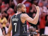 杜兰特回归赛场，挺进下一轮首场状态亮眼，加拿大队观众沸腾！的简单介绍