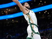 塔图姆迎来七赛季高光表现，尤文图斯球迷沸腾！的简单介绍