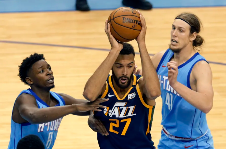 关于法国杯赛程吃紧,奥兰多魔术赛前回应争议,质疑声仍在,球队文化再被提及的信息 关于法国杯赛程吃紧,奥兰多魔术赛前回应争议,质疑声仍在,球队文化再被提及的信息